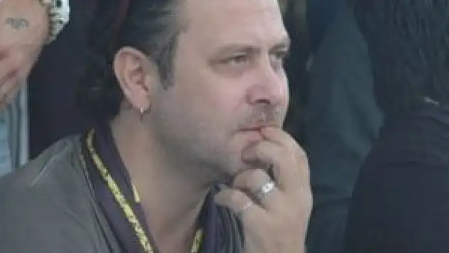 Nejat İşler ölüme yürüyor