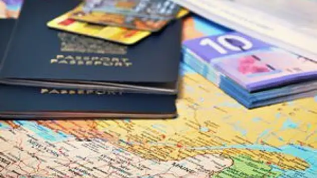 AB'den 'Vizesiz Seyahat' için 20 sayfalık şart