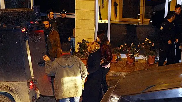 Diyarbakır'da 17 kişi daha gözaltına alındı