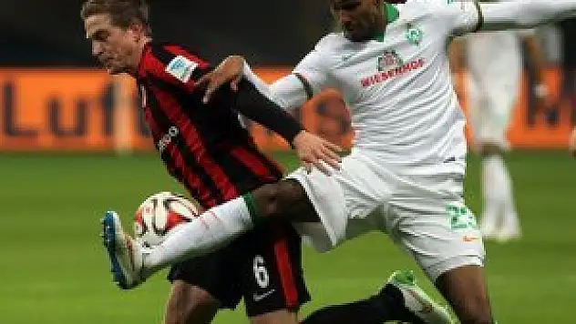 Eintracht Frankfurt farklı kazandı