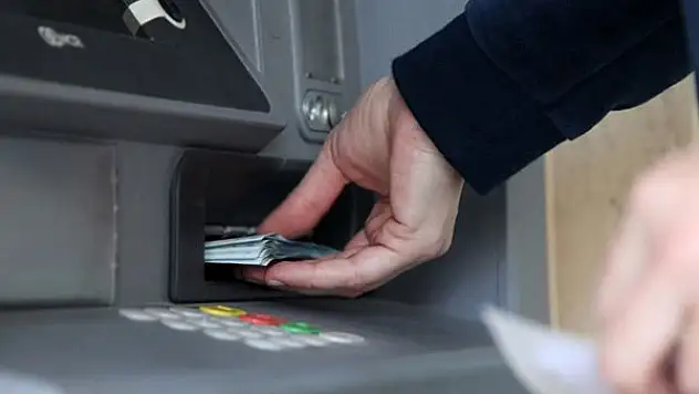 ATM'den para çekmek isterken şoke oldu
