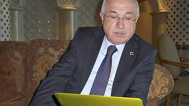 TBMM Başkanı Çiçek AA'nın 'Yılın Fotoğrafı' oylamasına katıldı