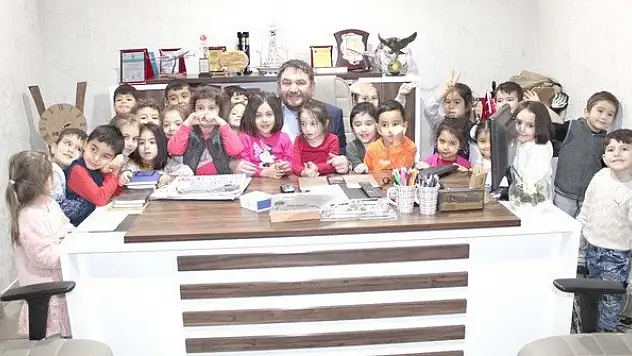 Melekler Kreşi'nin minikleri Yeni Haber'e neşe kattı