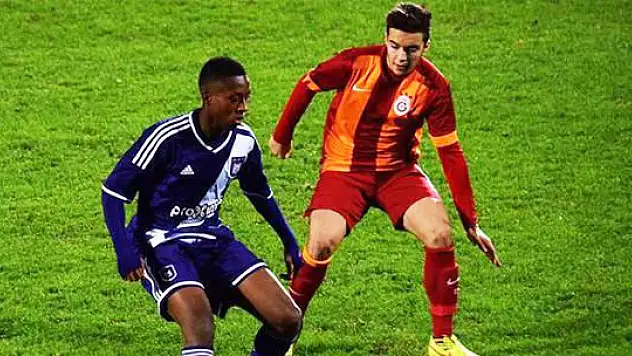 UEFA cezayı kesti! G.Saray hükmen mağlup