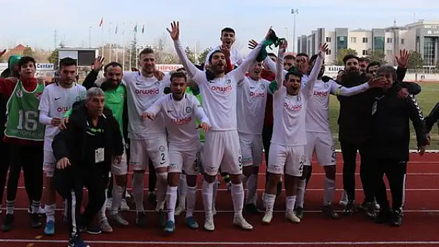 1922 Konyaspor galibiyetle başladı