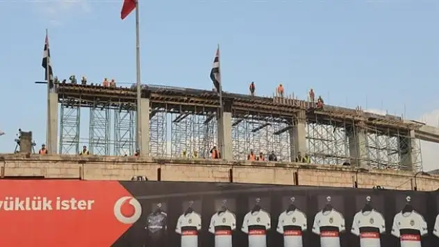 Vodafone Arena'nın çatı inşaatı başladı