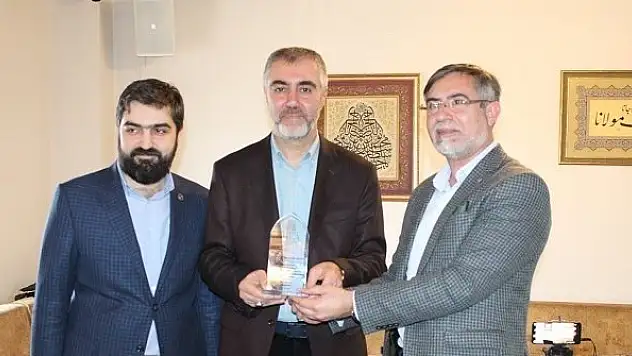 'Kabına sığmayan bir milletiz'