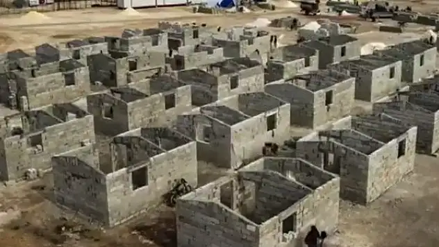 'İdlib'e 28 günde 48 tır yardım gönderdik'