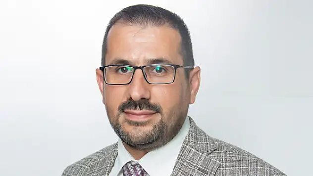 Adem Bulut: 'Deprem kentsel dönüşümün önemini bir kez daha ortaya çıkarmıştır'