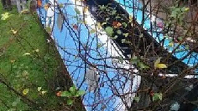 Özel halk otobüsü devrildi