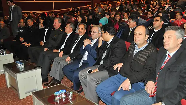 Akşehir bir milyon kitaba koşuyor!