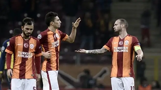 Sneijder ve Alex Telles'e teklif var mı?