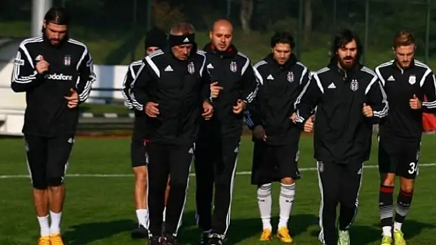 Beşiktaş'a 4 oyuncudan müjdeli haber