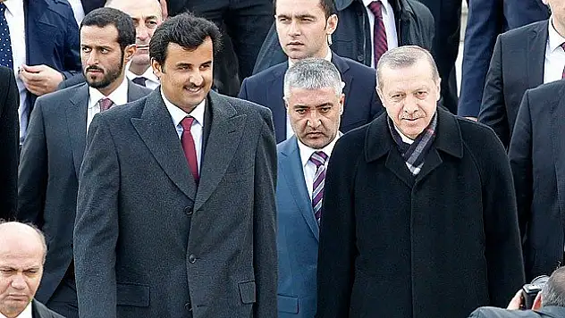 Erdoğan Katar Emiri ile Cuma namazını kıldı