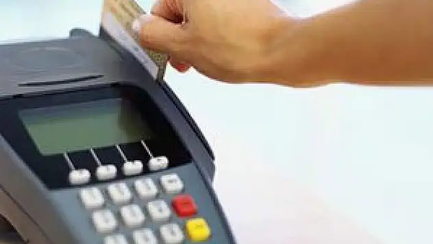 Bankalar yasağa rağmen kesiyor