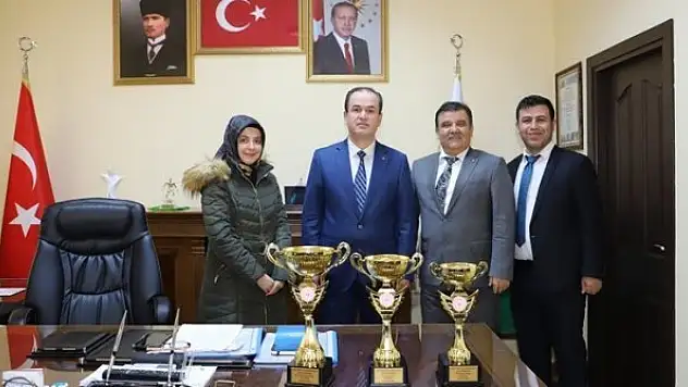 Tematik Kış Kampları'ndan kupayla döndüler