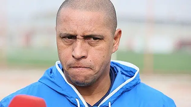 Roberto Carlos istifa etti