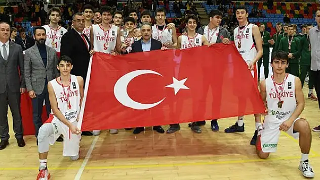 Yıldız milliler Konya'da şampiyon oldu