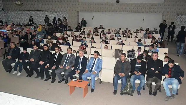 Almanya'dan Konya'daki 350 çocuğa kışlık mont yardımı