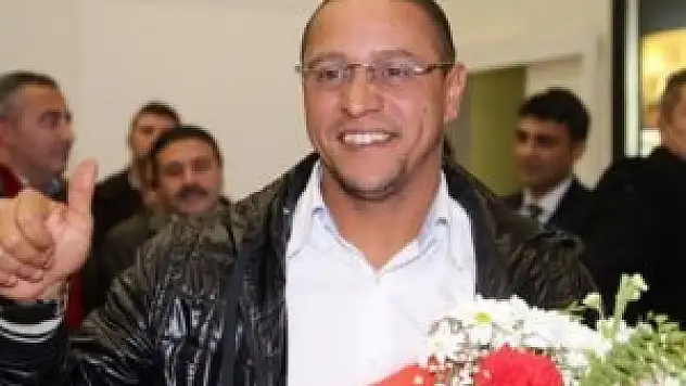 Roberto Carlos Sivas'tan ayrıldı