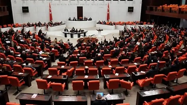 Dört eski Bakanla ilgili karar 5 Ocak'a ertelendi