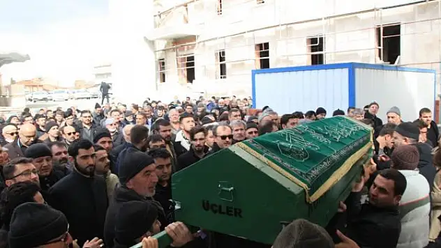 İsmail Koç'un babası toprağa verildi