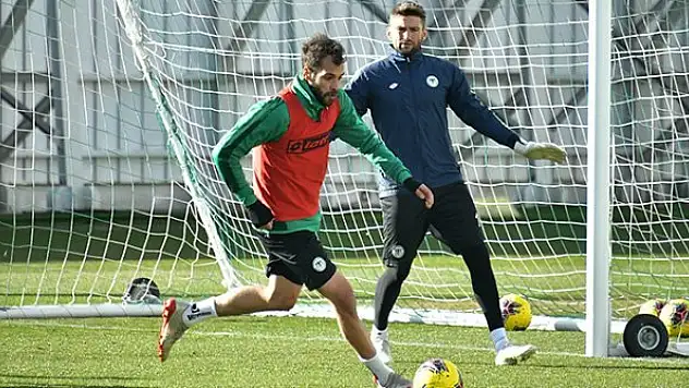 Konyaspor, Denizlispor maçı hazırlıklarına 3 eksikle hazırlanıyor
