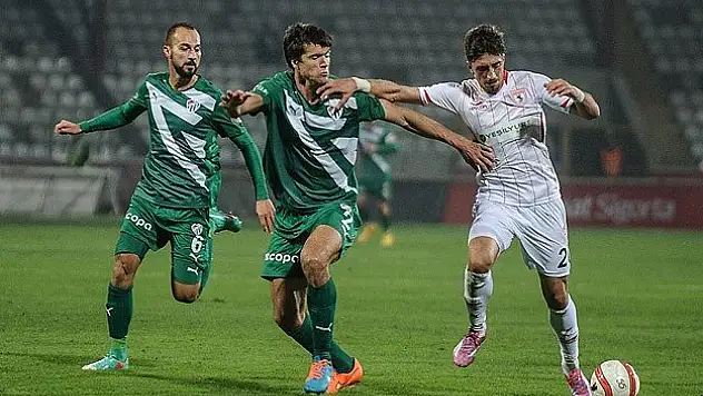 Bursaspor, deplasmanda galip