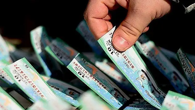 Unutkan talihliler servet bıraktı