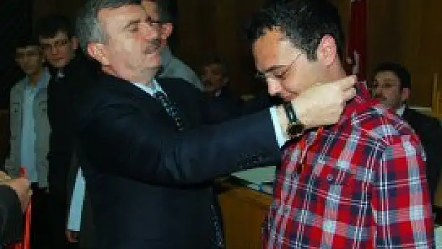 YGS'de ilk 100'e giren öğrencilere ödül