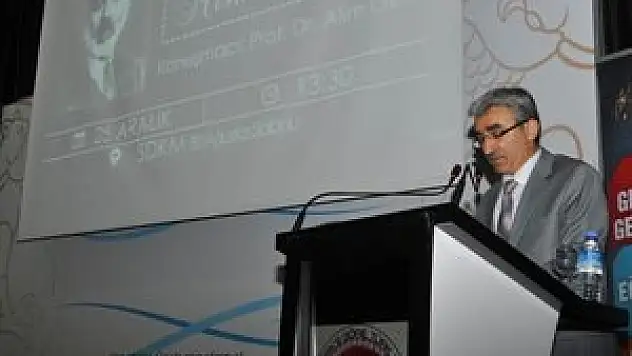 Mehmet Akif Ersoy ölümünün 78. yıldönümünde anıldı