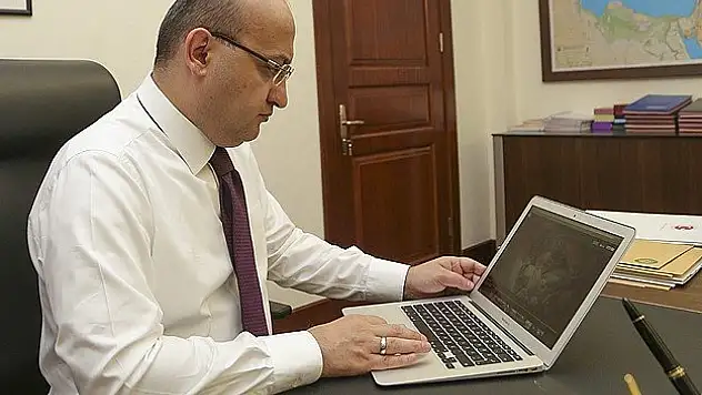 Akdoğan AA 'Yılın Fotoğrafı' oylamasına katıldı