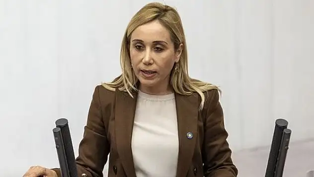 İYİ Parti Genel Başkan Yardımcısı Tuba Vural Çokal, partisinden istifa etti