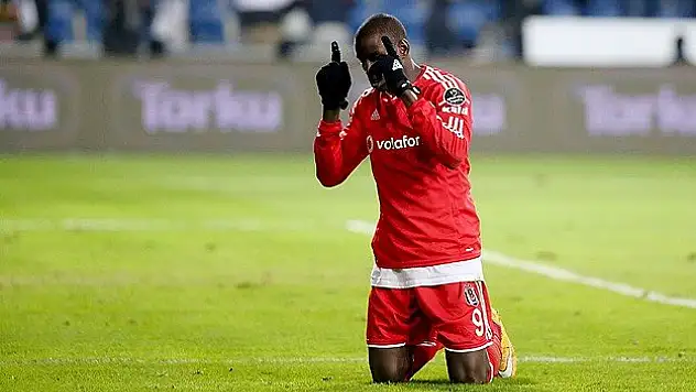 Demba Ba'dan Giresse'ye eleştiri