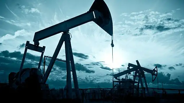 Petrol son 5,5 yılın en düşük seviyesinde