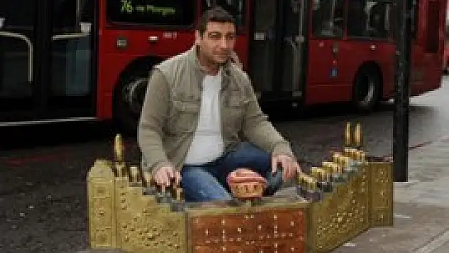 Türk ayakkabı boyacısının vize zaferi