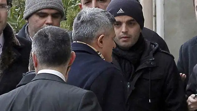 Sır mektup okunacak!