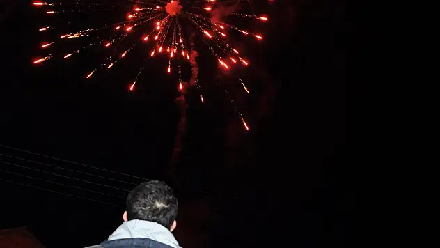 Yeni yılda sürpriz evlenme teklifi