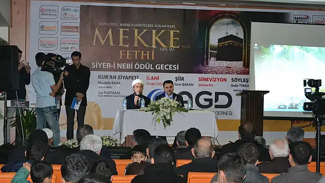 Kulu'da Mekke'nin Fethi gecesi