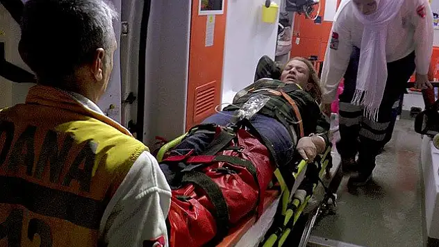 Mobilya mağazasının asansörü düştü: 5 yaralı