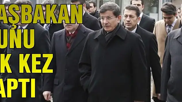 Davutoğlu camiye yürüyerek gitti