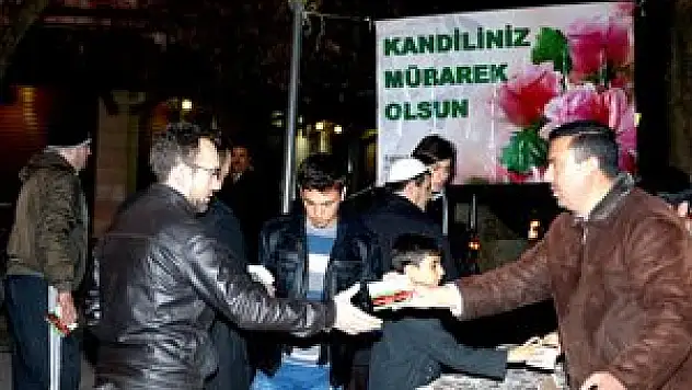 Meram Belediyesi'nden kandil simidi ikramı