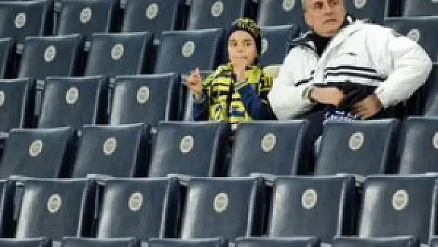 Saracoğlu'nda tribünler boş