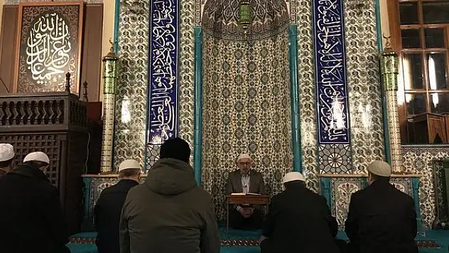 Mehmetçik için Konya'daki camilerde dualar edildi