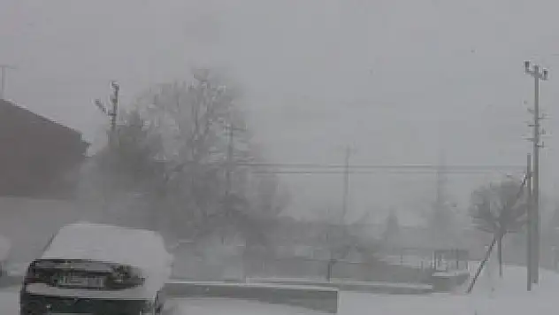 Kulu'da kar yağışı hayatı olumsuz etkiliyor