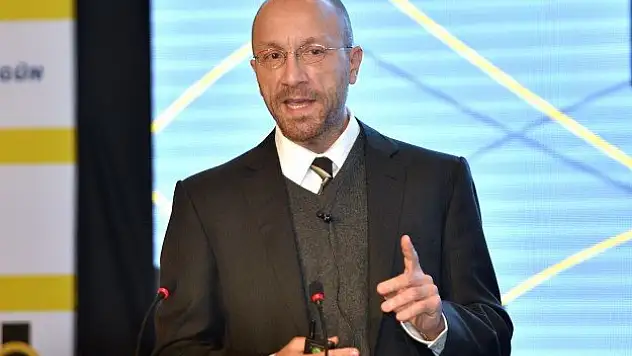 Hükümet maksimum büyümeden feragat ediyor