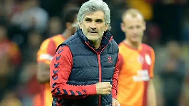 Uğur Tütüneker istifa etti