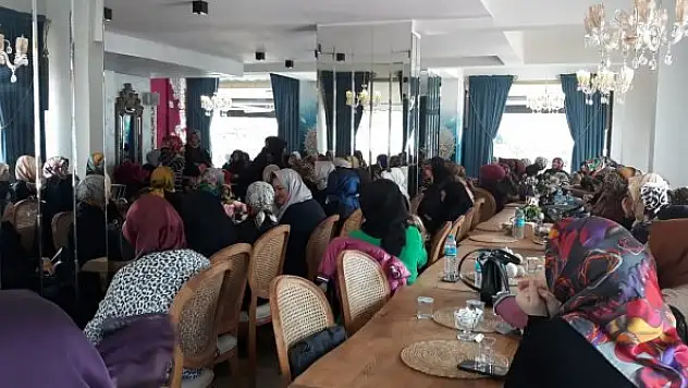 'Gönül Elçileri'nden şehitler için hatim programı