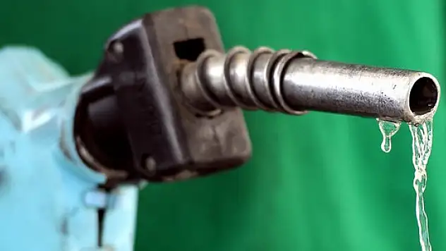 Benzinden sonra motorin için de indirim geldi