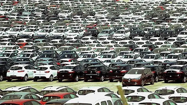 Almanlara elbise Fransızlara otomobil sattık